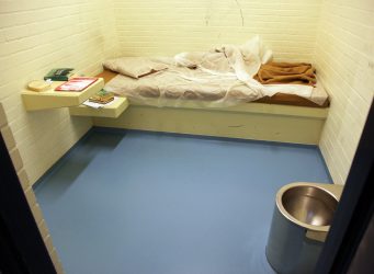 Jaarlijks 1,5 miljoen kinderen van hun vrijheid beroofd in gesloten instelling