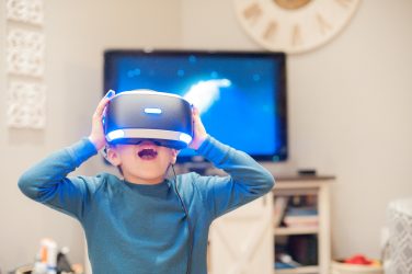 Rapport van professor Surya Deva: het recht op ontwikkeling voor kinderen en toekomstige generaties kinderen
